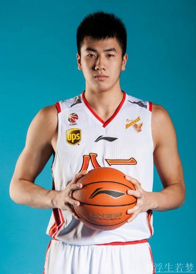 邹雨宸锁定胜局 北控力克山东 邹雨宸锁定胜局 北控力克山东