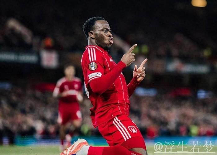 又一场3-0!英超54岁名帅力挽狂澜:7场4胜 带队双线狂奔 又一场3-0!英超54岁名帅力挽狂澜:7场4胜 带队双线狂奔